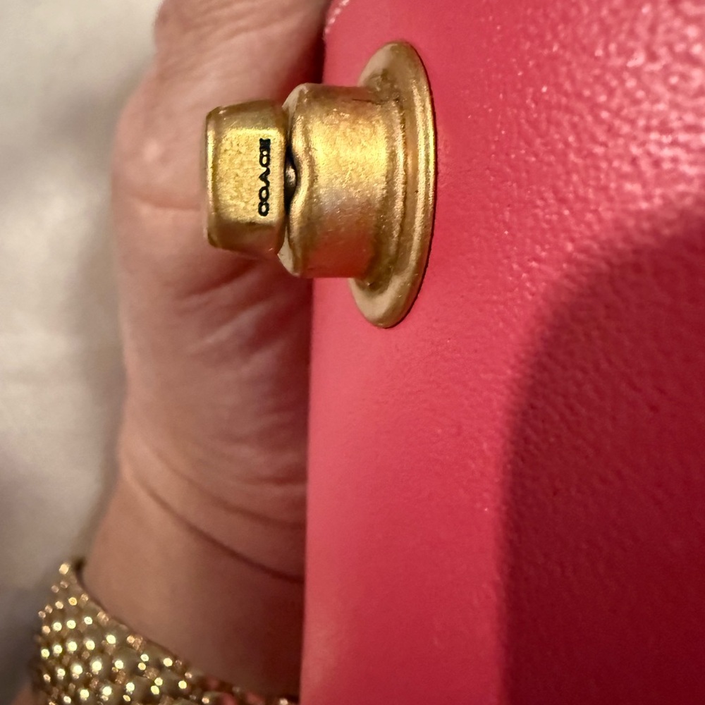 Coach Pink Round Leather Musical Box - Picture 2 of 7